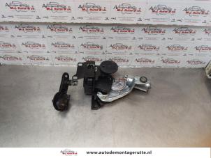 O178322 Gebruikte ruitenwissermotor achter BMW 3-Serie