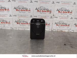 O178340 Gebruikte schakelaar licht Opel Agila