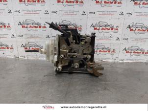O178344 Gebruikte slotmechaniek portier 4deurs links-voor Audi A3