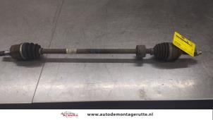 O178353 Gebruikte steekas links-voor Suzuki Swift