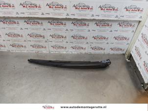 O178409 Gebruikte ruitenwisserarm achter Toyota Avensis