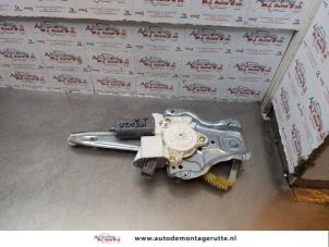 O178422 Gebruikte raammechaniek 4deurs links-achter Toyota Avensis