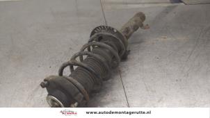 O178426 Gebruikte schokdemperpoot rechts-voor Volkswagen Polo