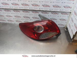 O178514 Gebruikte achterlicht links Peugeot 206 PLUS