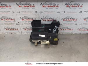 O178589 Gebruikte slotmechaniek portier 2deurs links Ford Fiesta