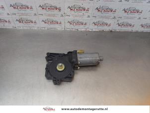 O178632 Gebruikte raammotor portier Ford KA