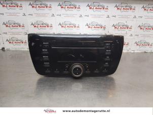 O178698 Gebruikte radio Opel Combo