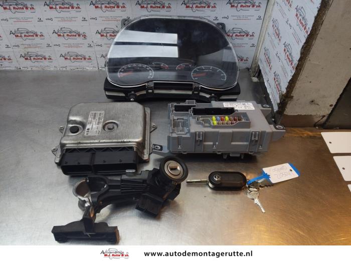 Gebruikte Contactslot + computer Opel Combo O178700