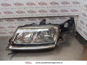 O178722 Gebruikte linker koplamp Saab 9-5