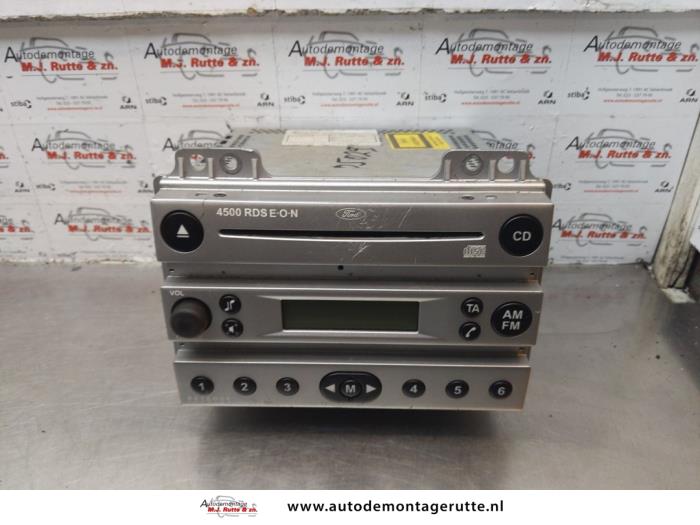 Gebruikte Radio Ford Fiesta O178731