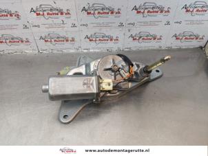 O178742 Gebruikte ruitenwissermotor achter Suzuki Ignis