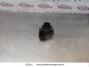 O178816 Gebruikte kontactslot schakelaar Opel Tigra