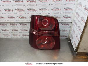 O178861 Gebruikte achterlicht links Volkswagen Touran