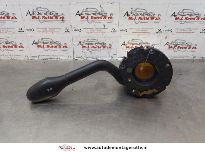 Gebruikte Richtingaanwijzer Schakelaar Volkswagen Lupo O178906