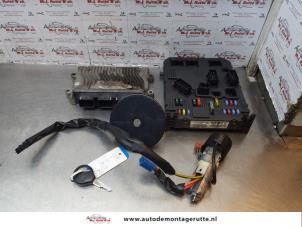 O178949 Gebruikte kontaktslot + computer Peugeot 206 PLUS