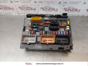 O178983 Gebruikte zekeringkast Peugeot 308
