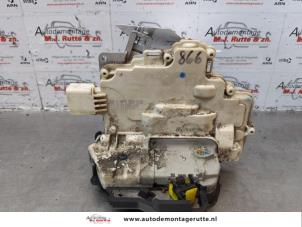 O179002 Gebruikte portierslot mechaniek 4deurs links-achter Audi A6