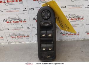 O179005 Gebruikte schakelblok ruiten Peugeot 308