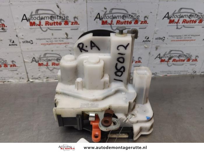 Gebruikte Slotmechaniek achterdeur Bus-Bestel Opel Combo O179095