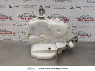 O179118 Gebruikte portierslot mechaniek 4deurs rechts-voor Honda Civic