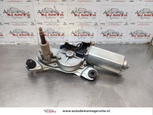 O179309 Gebruikte ruitenwissermotor achter Mazda Demio