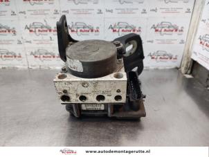 O179329 Gebruikte abs pomp Opel Corsa