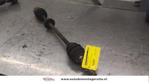 O179351 Gebruikte aandrijfas links-voor Nissan Micra