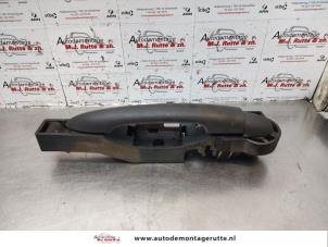 O179359 Gebruikte portiergreep 4deurs rechts-voor Renault Clio