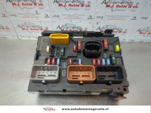 O179424 Gebruikte zekeringkast Peugeot 207