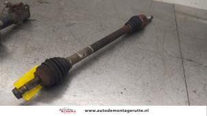 O179434 Gebruikte homokineetas rechts-voor Peugeot 207