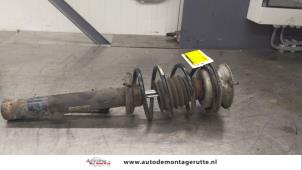 O179458 Gebruikte schokdemperpoot rechts-voor BMW 1-Serie