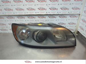 O179465 Gebruikte rechter koplamp Volvo V50