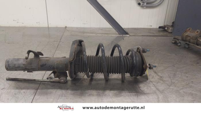 Gebruikte Schokdemperpoot rechts-voor Volvo V40 O179534