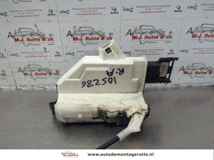 O179626 Gebruikte slotmechaniek portier 4deurs rechts-voor Peugeot 3008
