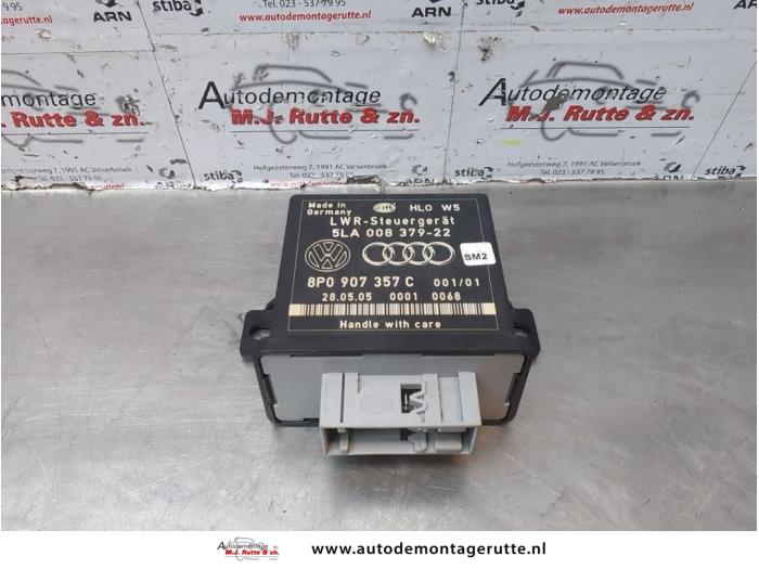 Gebruikte Module bochtverlichting Audi A6 O179671