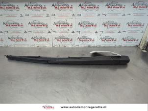 O179697 Gebruikte ruitenwisserarm achter BMW X3