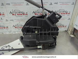 O179759 Gebruikte portierslot mechaniek 4deurs rechts-achter Ford Focus