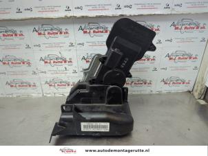 O179782 Gebruikte portierslot mechaniek 4deurs rechts-voor Mazda 2.