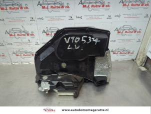 O179789 Gebruikte deurslot mechaniek 4deurs links-voor Suzuki Swift
