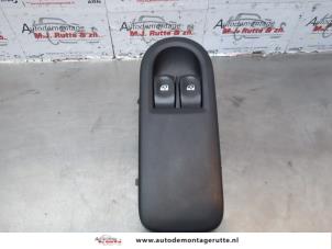 O179790 Gebruikte combischakelaar ramen Renault Clio