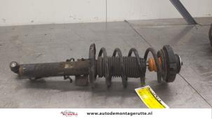 O179866 Gebruikte veerpoot links-voor Skoda Fabia