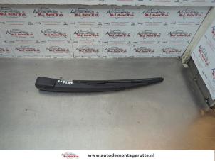 O179915 Gebruikte ruitenwisserarm achter Kia Picanto