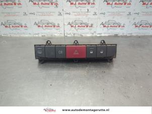 O179980 Gebruikte schakelaar paniekverlichting Peugeot Boxer