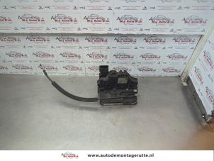 O179983 Gebruikte slotmechaniek portier 2deurs rechts Peugeot Boxer