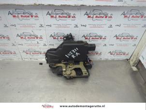 O179993 Gebruikte slotmechaniek portier 4deurs rechts-achter Volkswagen Golf