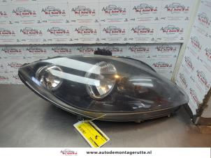 O179995 Gebruikte rechter koplamp Seat Altea