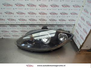 O179996 Gebruikte koplamp links Seat Altea