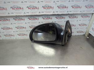 O180014 Gebruikte buitenspiegel links Kia Cee'D