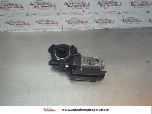 O180022 Gebruikte motor electrisch raam Kia Cee'D