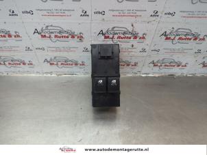 O180024 Gebruikte combischakelaar ramen Kia Cee'D